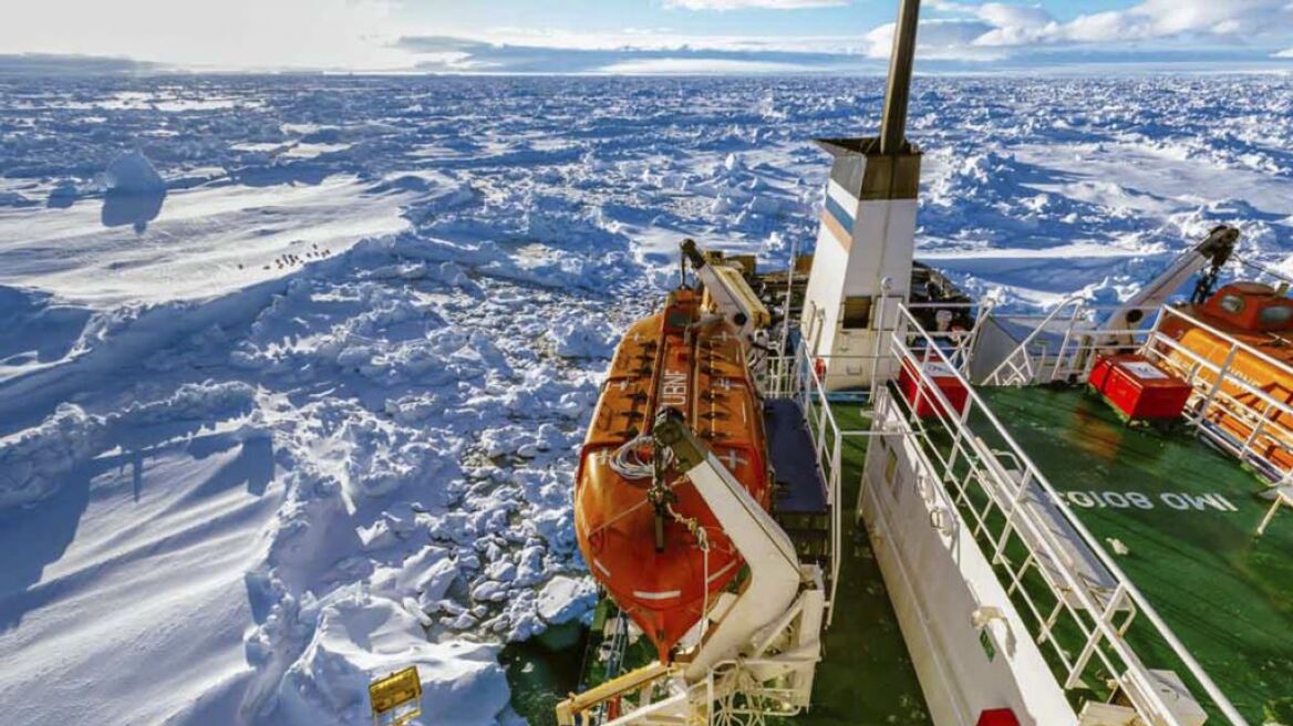 Ανταρκτική: Επιχείρηση από αέρος για τη διάσωση των εγκλωβισμένων